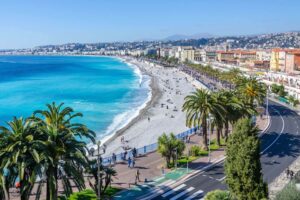 Castles Sprachkurse in Basel, Thalwil und Zug, sprachaufenthalt frankreich nizza buchen sprachreise franzoesisch lernen